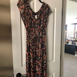 H&M Black short sleeve maxi dress - Size 8